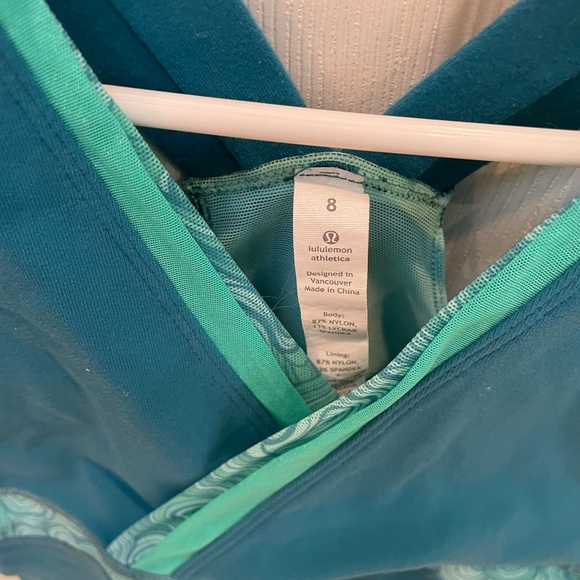 Lululemon tank - Picture 2 of 4